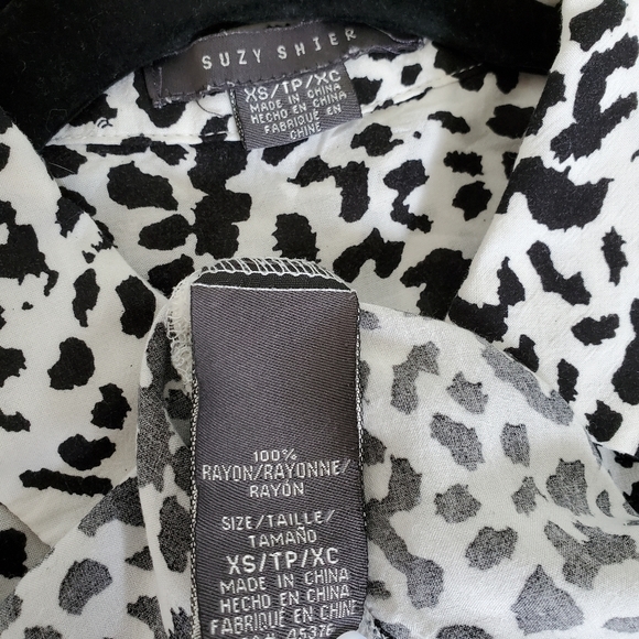 Black & White Leopard Blouse - Picture 5 of 5